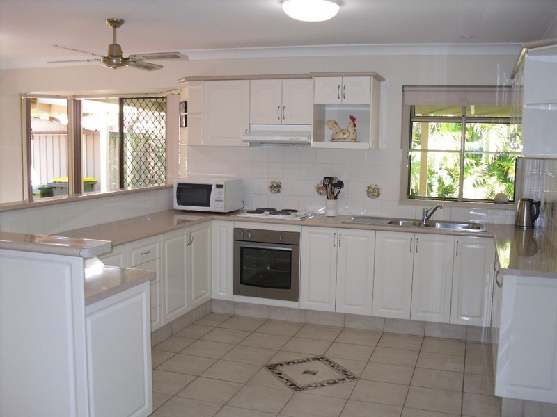 38 Voyagers Drive, Banksia Beach QLD 4507