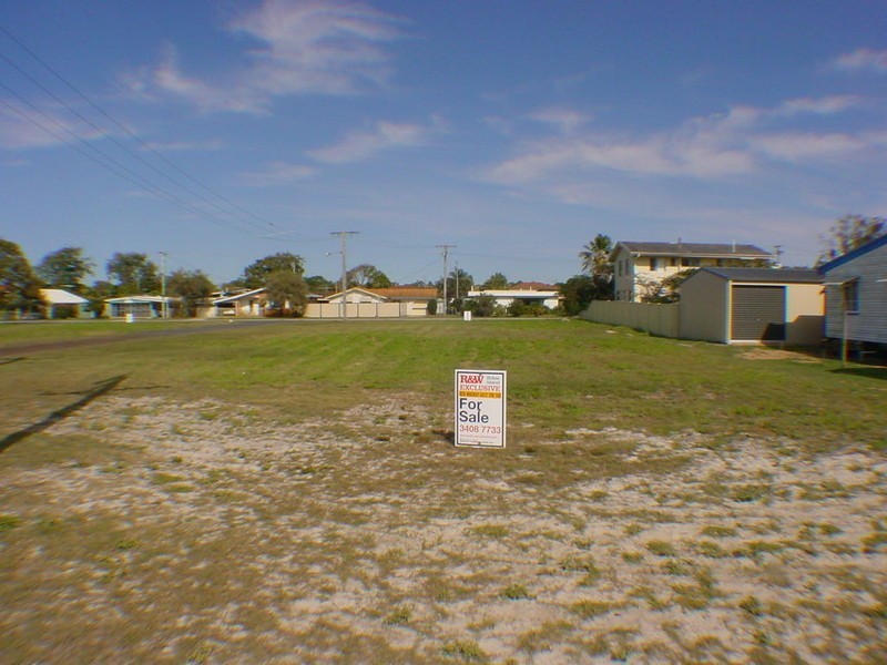 17 Clayton Street, Woorim QLD 4507