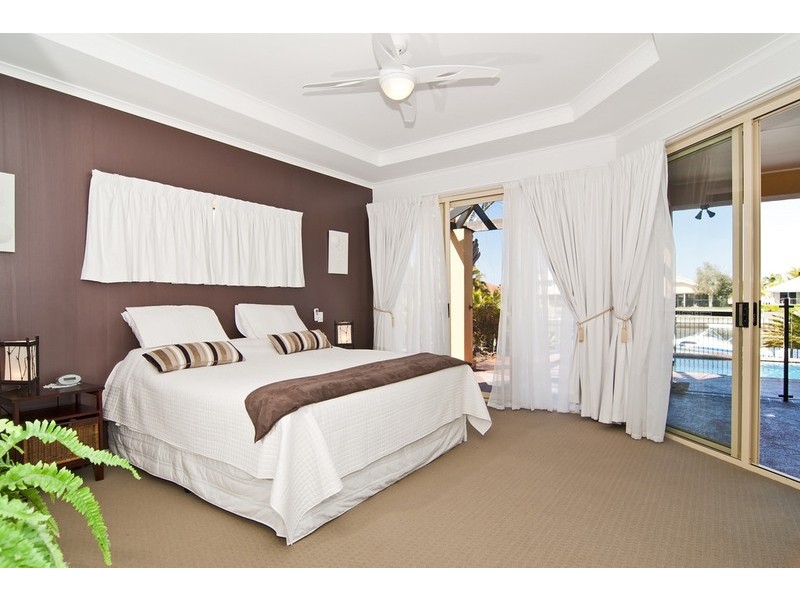 9 Dugong Crescent, Banksia Beach QLD 4507