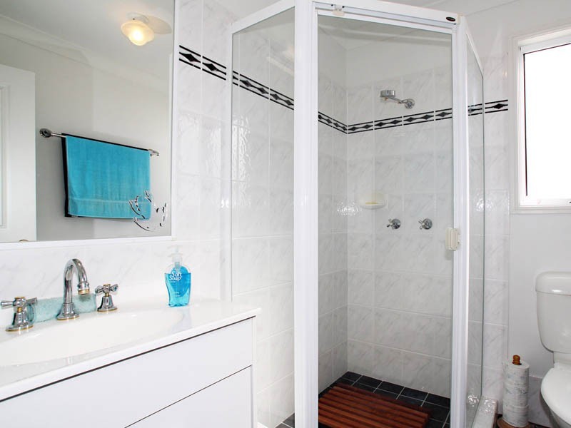40 Seaforth Street, Sandstone Point QLD 4511