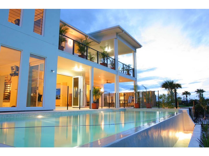 11 Baza Place, Banksia Beach QLD 4507
