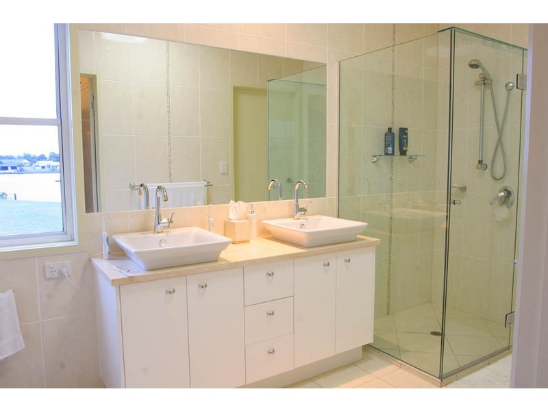 11 Baza Place, Banksia Beach QLD 4507