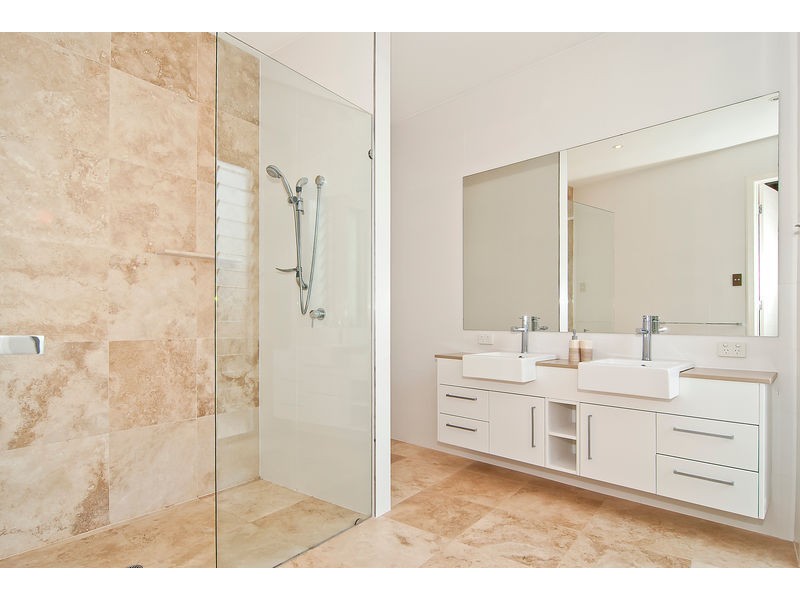 161 Marina Boulevarde, Banksia Beach QLD 4507