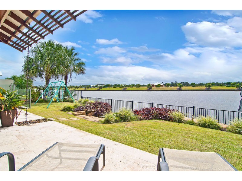 161 Marina Boulevarde, Banksia Beach QLD 4507