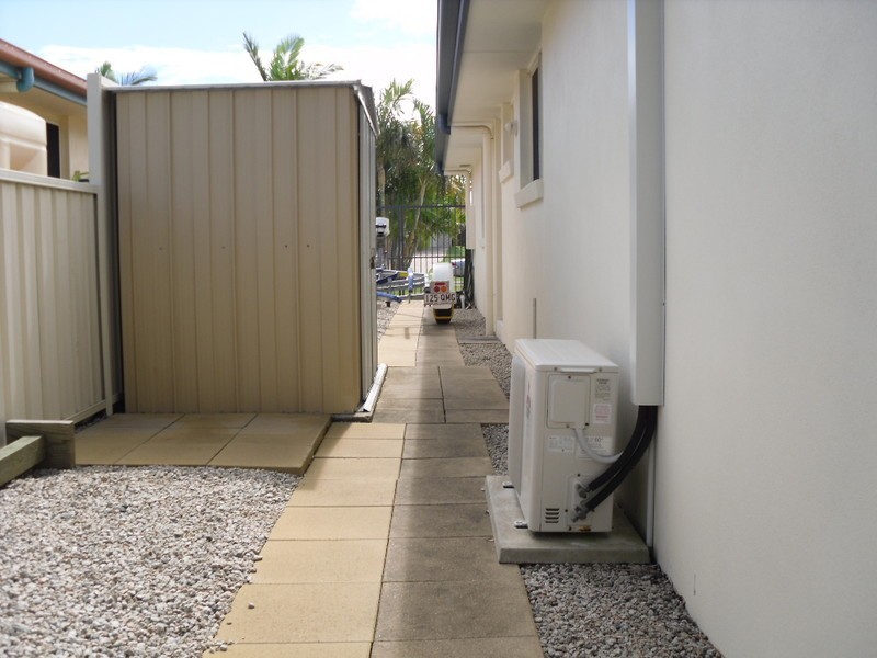 11 Dugong Crescent, Banksia Beach QLD 4507