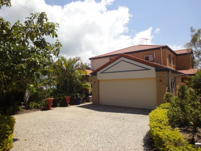 59 Avon Avenue, Banksia Beach QLD 4507