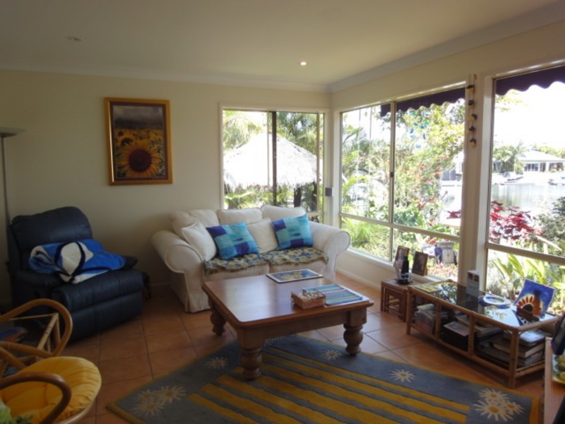 59 Avon Avenue, Banksia Beach QLD 4507