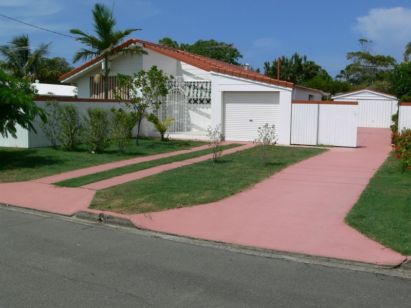 15 Brookes Crescent, Woorim QLD 4507