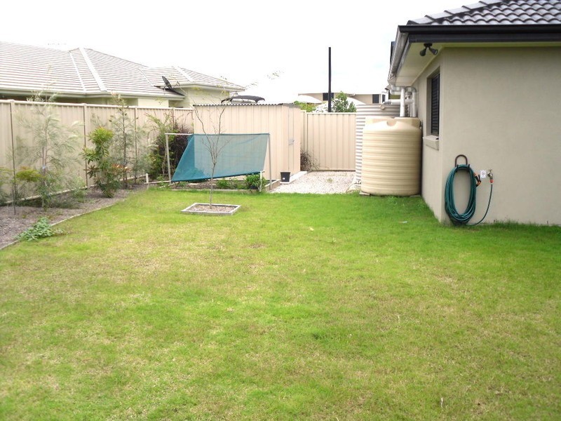 23 Raptor Parade, Banksia Beach QLD 4507