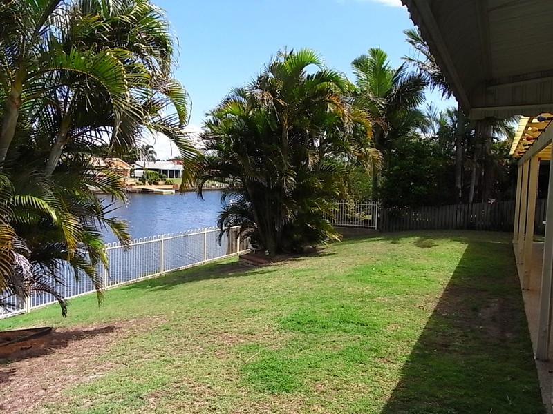 16 Hoya Crescent, Bongaree QLD 4507