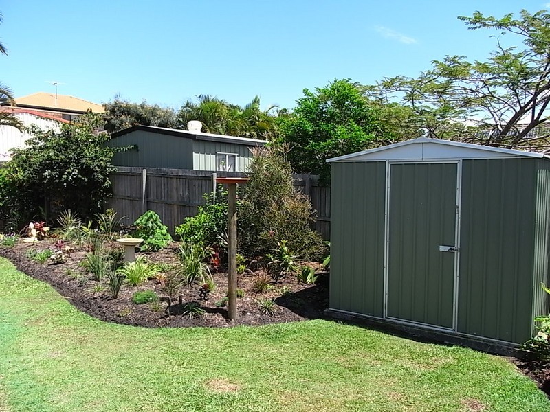 16 Scarborough Court, Sandstone Point QLD 4511