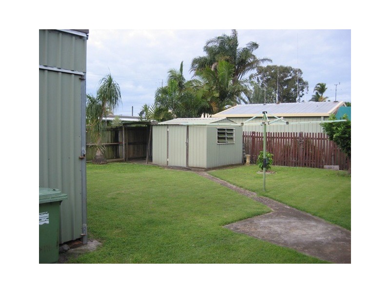 33 Caltowie Avenue, Banksia Beach QLD 4507