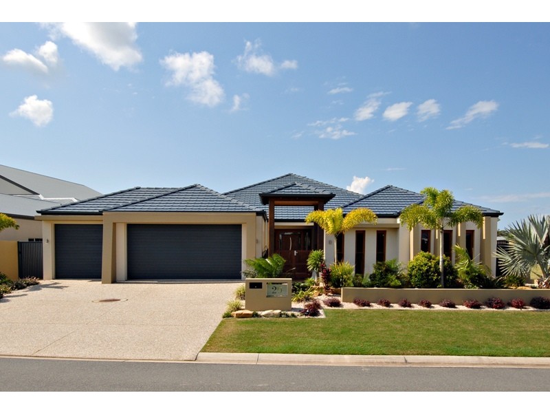 20 Raptor Parade, Banksia Beach QLD 4507