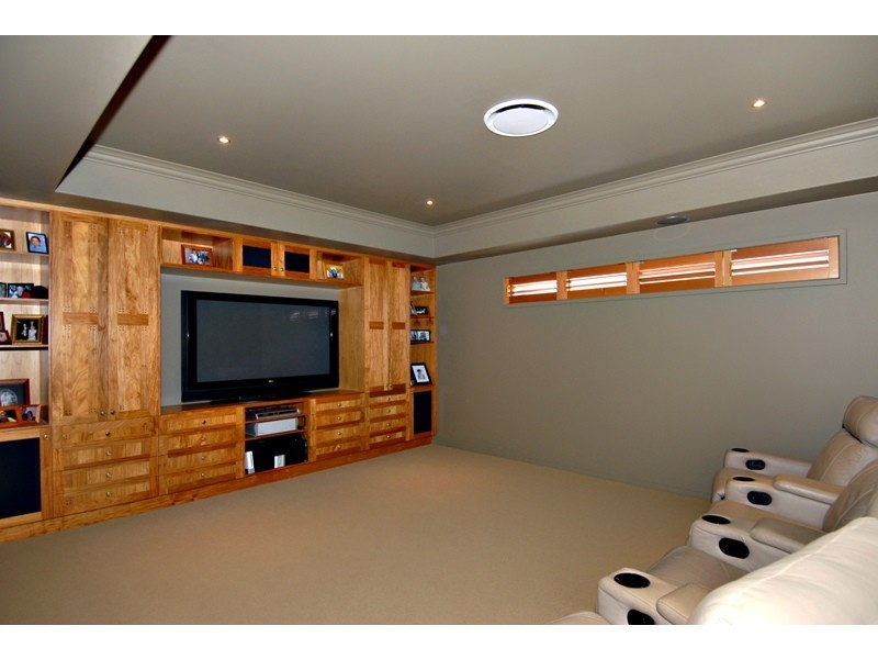 20 Raptor Parade, Banksia Beach QLD 4507