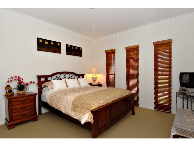 20 Raptor Parade, Banksia Beach QLD 4507