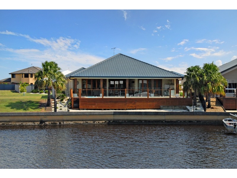 20 Raptor Parade, Banksia Beach QLD 4507
