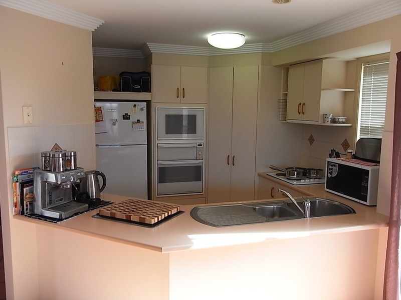 8 Catamaran Court, Banksia Beach QLD 4507
