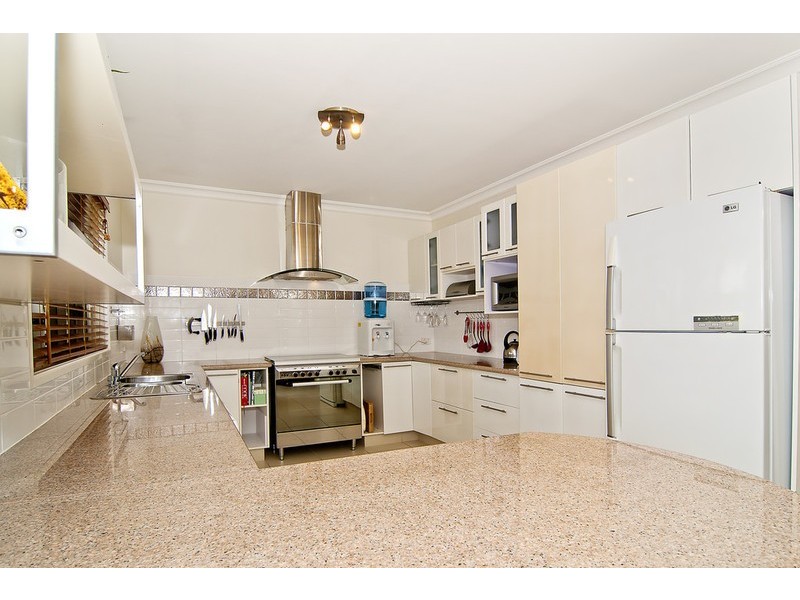 44 Bilinga Court, Sandstone Point QLD 4511