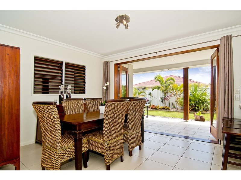 44 Bilinga Court, Sandstone Point QLD 4511