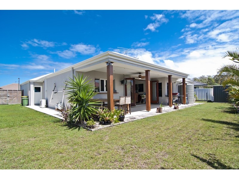 44 Bilinga Court, Sandstone Point QLD 4511