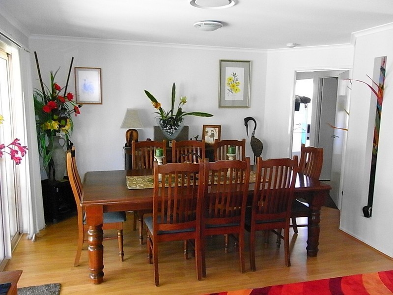 28 Topsail Circuit, Banksia Beach QLD 4507