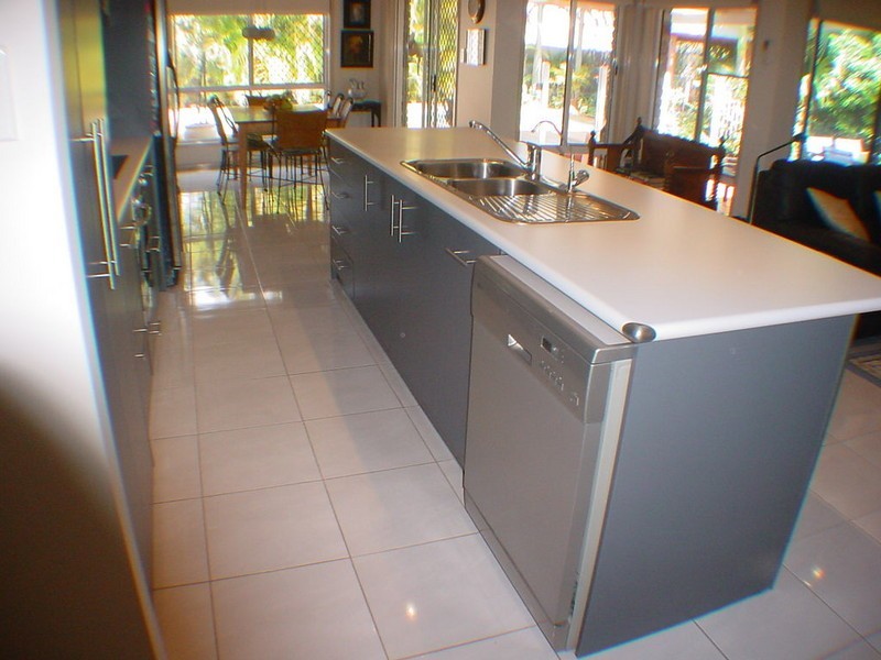 35 Avon Avenue, Banksia Beach QLD 4507