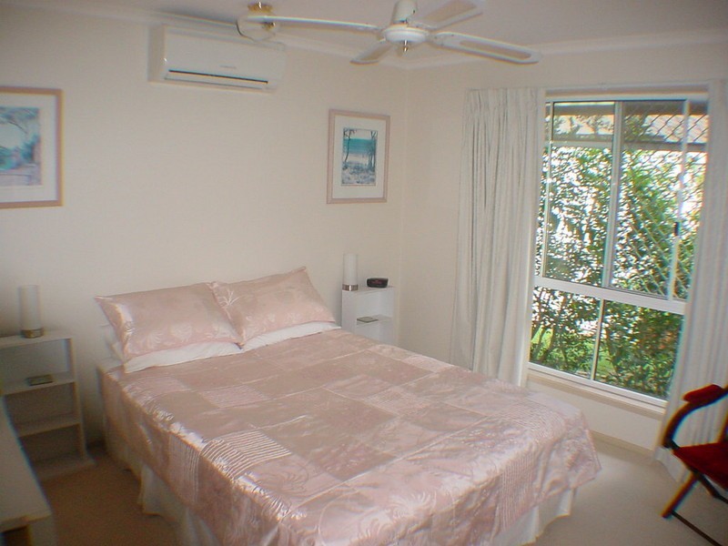 35 Avon Avenue, Banksia Beach QLD 4507