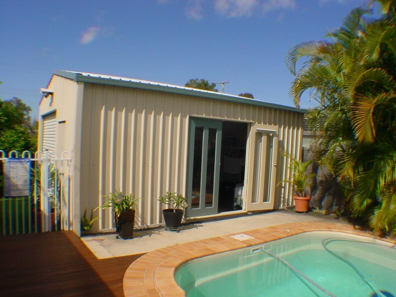 35 Avon Avenue, Banksia Beach QLD 4507