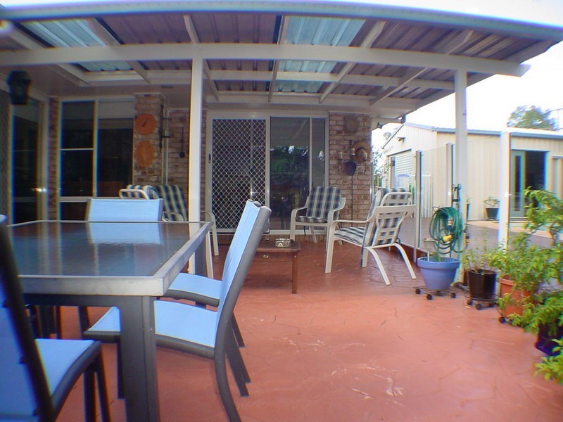 35 Avon Avenue, Banksia Beach QLD 4507