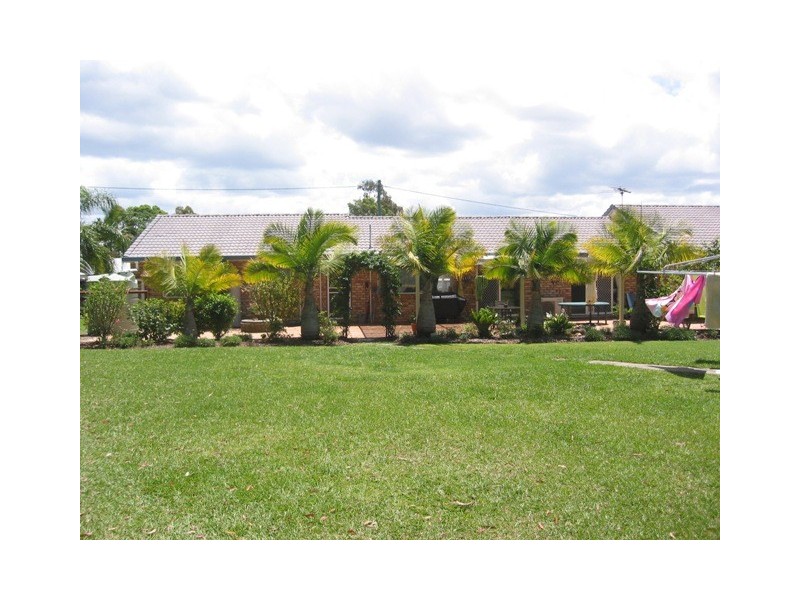 6-8 Taksan Place, Ningi QLD 4511