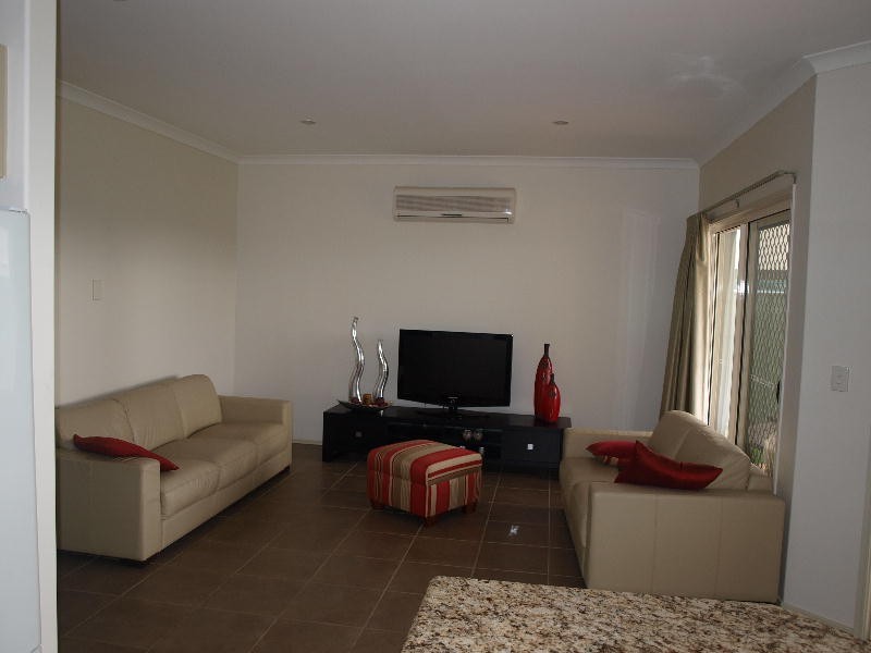 8  Seabreeze Avenue, Banksia Beach QLD 4507