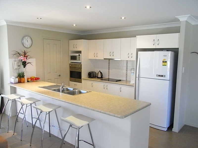 5 Raptor Parade, Banksia Beach QLD 4507