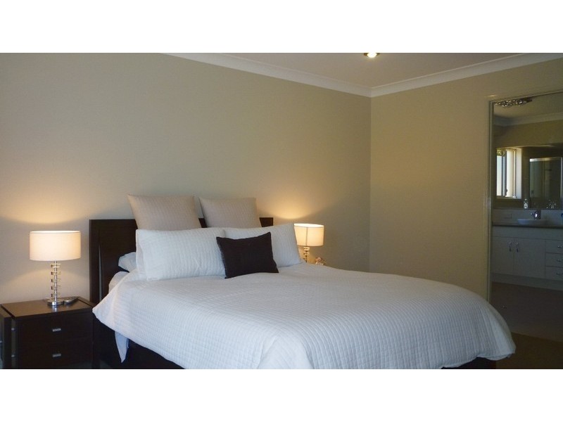 5 Raptor Parade, Banksia Beach QLD 4507