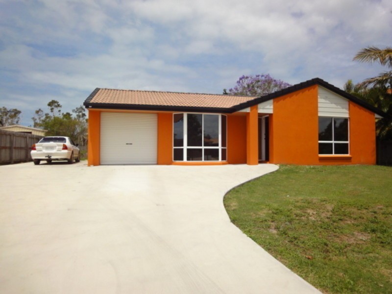 24 Anchor Court, Banksia Beach QLD 4507