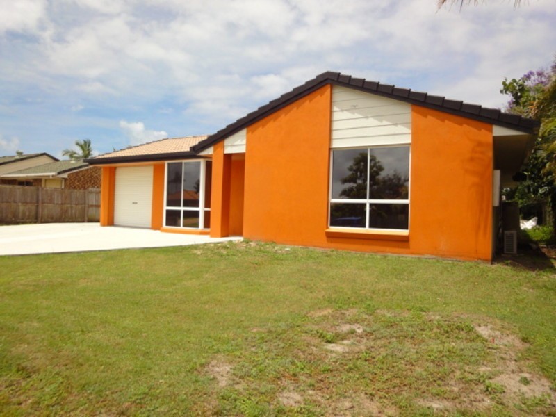 24 Anchor Court, Banksia Beach QLD 4507