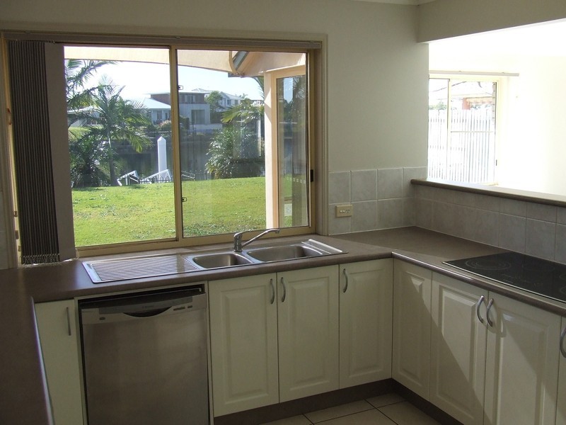 44 Pacific Drive, Banksia Beach QLD 4507