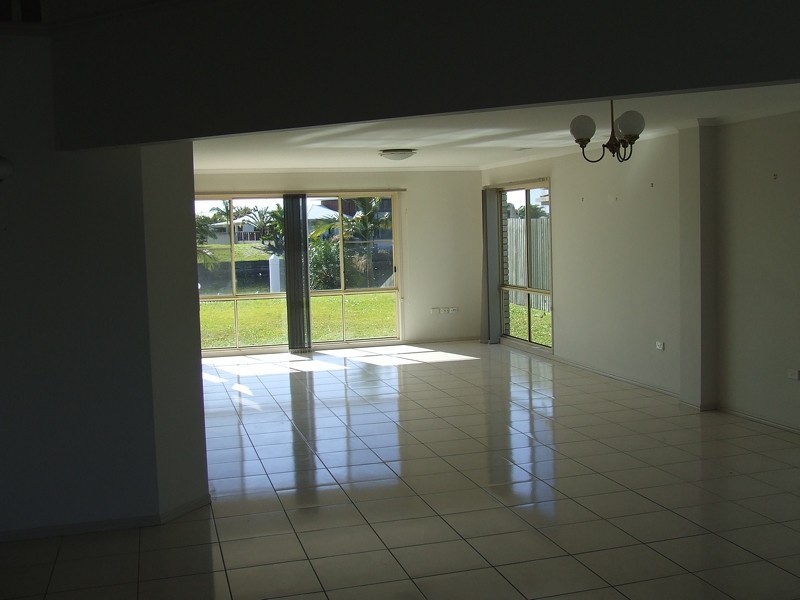 44 Pacific Drive, Banksia Beach QLD 4507
