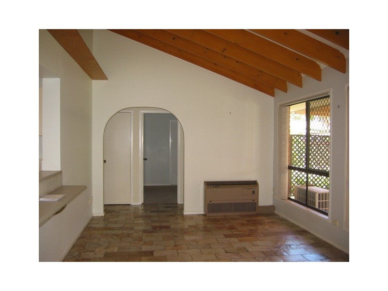 5 Marton Place, Banksia Beach QLD 4507