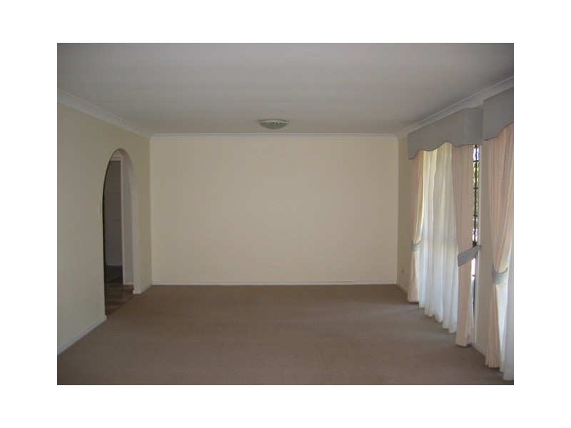 5 Marton Place, Banksia Beach QLD 4507