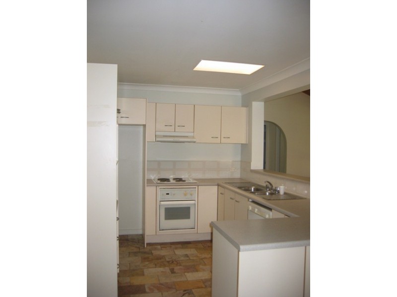 5 Marton Place, Banksia Beach QLD 4507