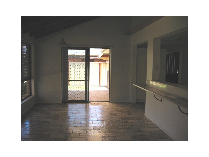 5 Marton Place, Banksia Beach QLD 4507