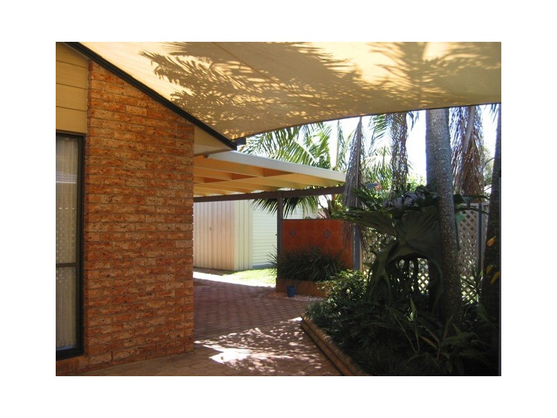 5 Marton Place, Banksia Beach QLD 4507