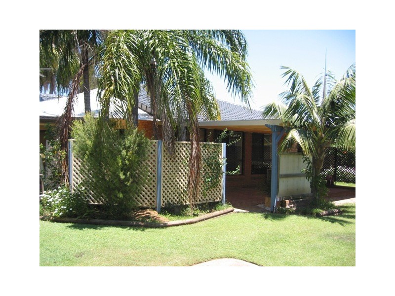 5 Marton Place, Banksia Beach QLD 4507