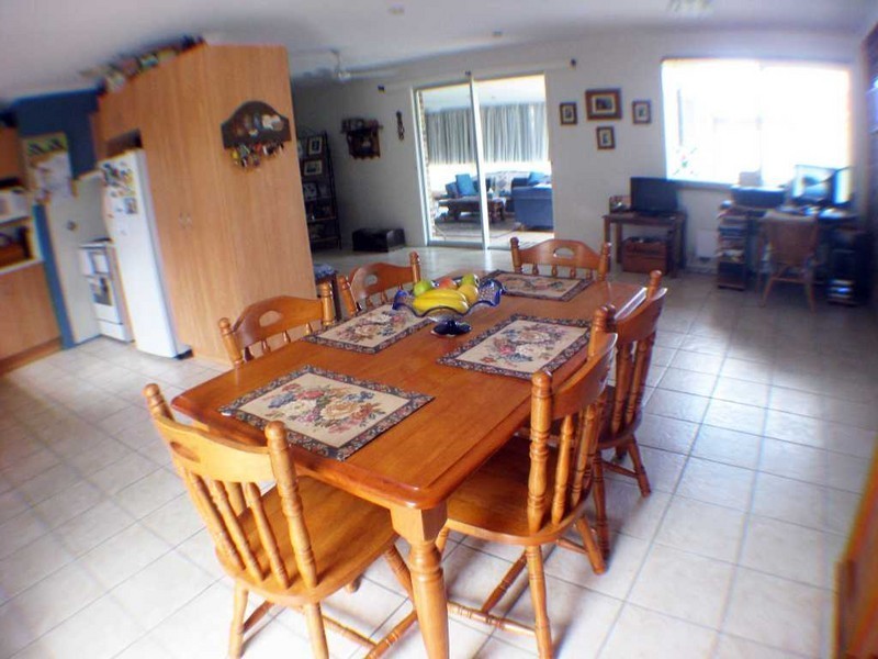 20 Pheasant Avenue, Banksia Beach QLD 4507