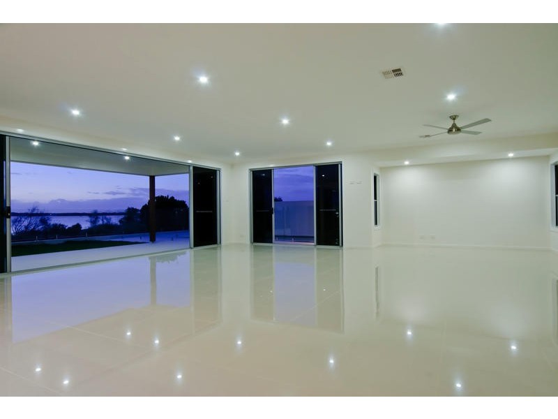 12 Oriole Close, Banksia Beach QLD 4507