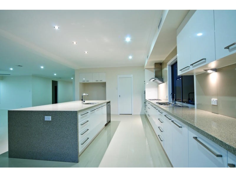 12 Oriole Close, Banksia Beach QLD 4507