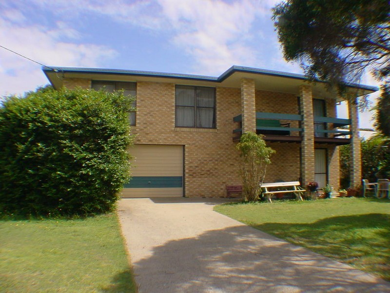 21 Kangaroo Avenue, Bongaree QLD 4507