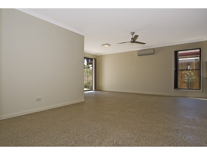 11 Fourth Avenue, Bongaree QLD 4507