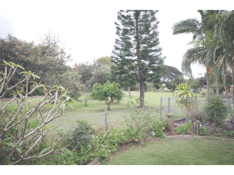 23 Flamingo Drive, Banksia Beach QLD 4507