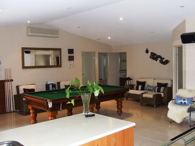 6 Brigantine Place, Banksia Beach QLD 4507